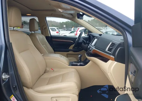 2018 Toyota Highlander Limited z USA, uszkodzony, nr VIN 5TDYZRFH1JS238884